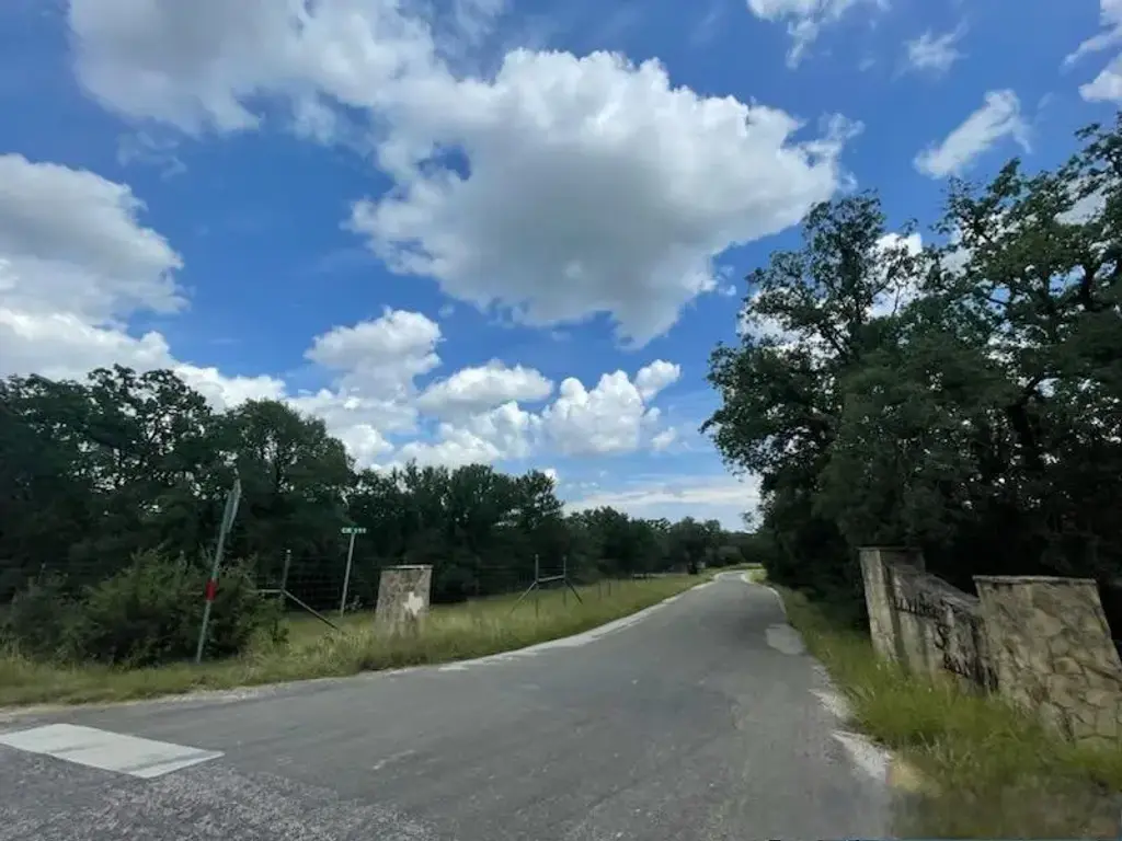 1915 County Road 111, Lampasas