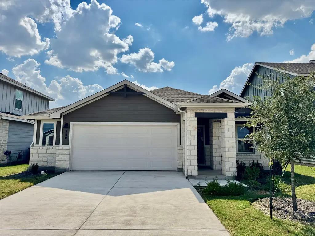 280 Honey Onyx Trl, Kyle