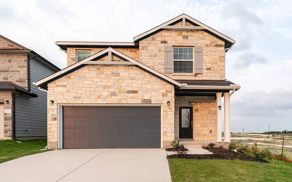 313 Blue Steel Rd, Jarrell