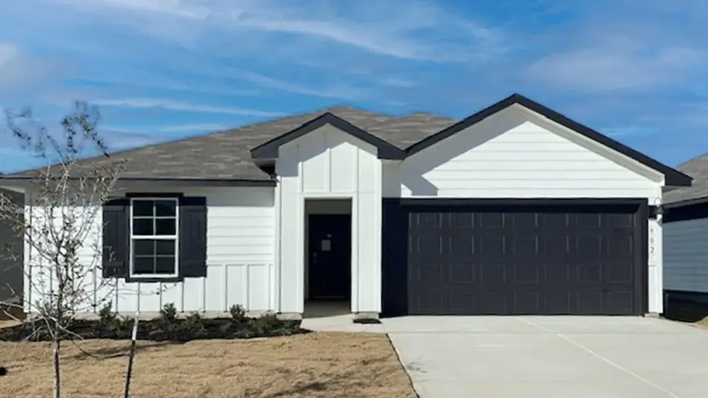 902 Indian Way, Seguin