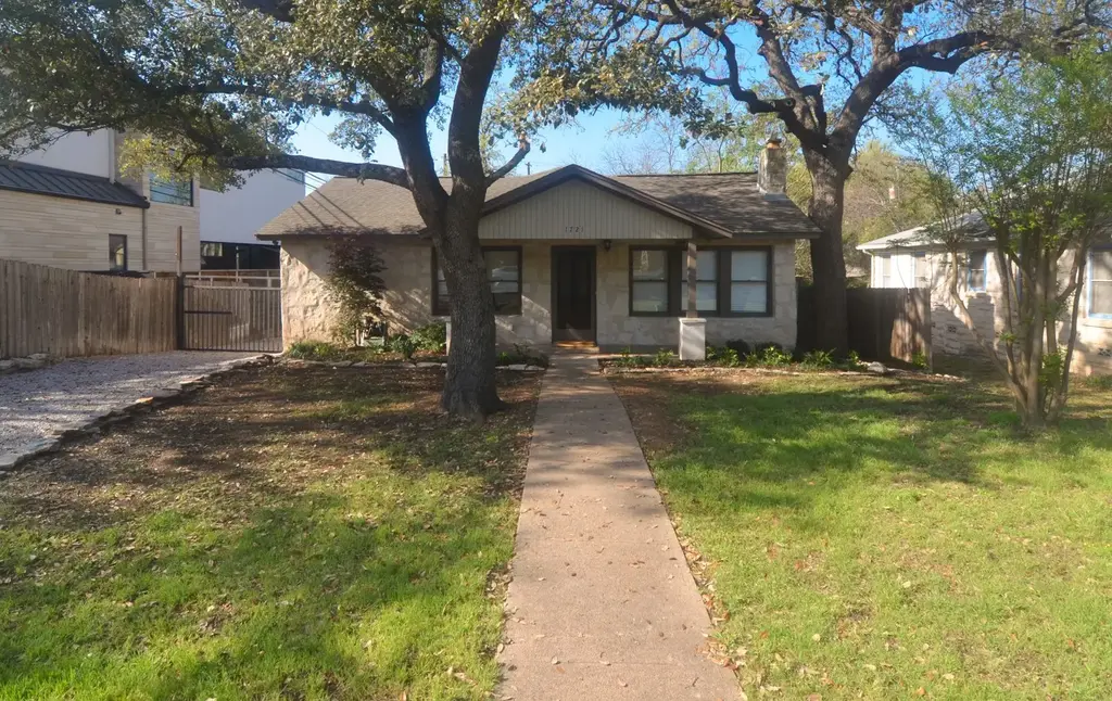 1721 Palma Plz, Austin