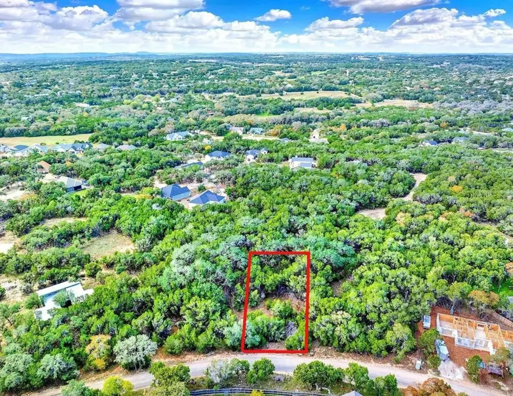 32 Persimmon Dr, Wimberley