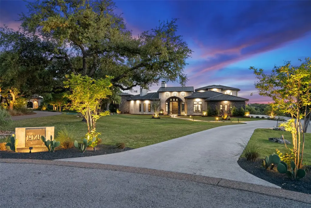 19204 Secretariat Pl, Spicewood