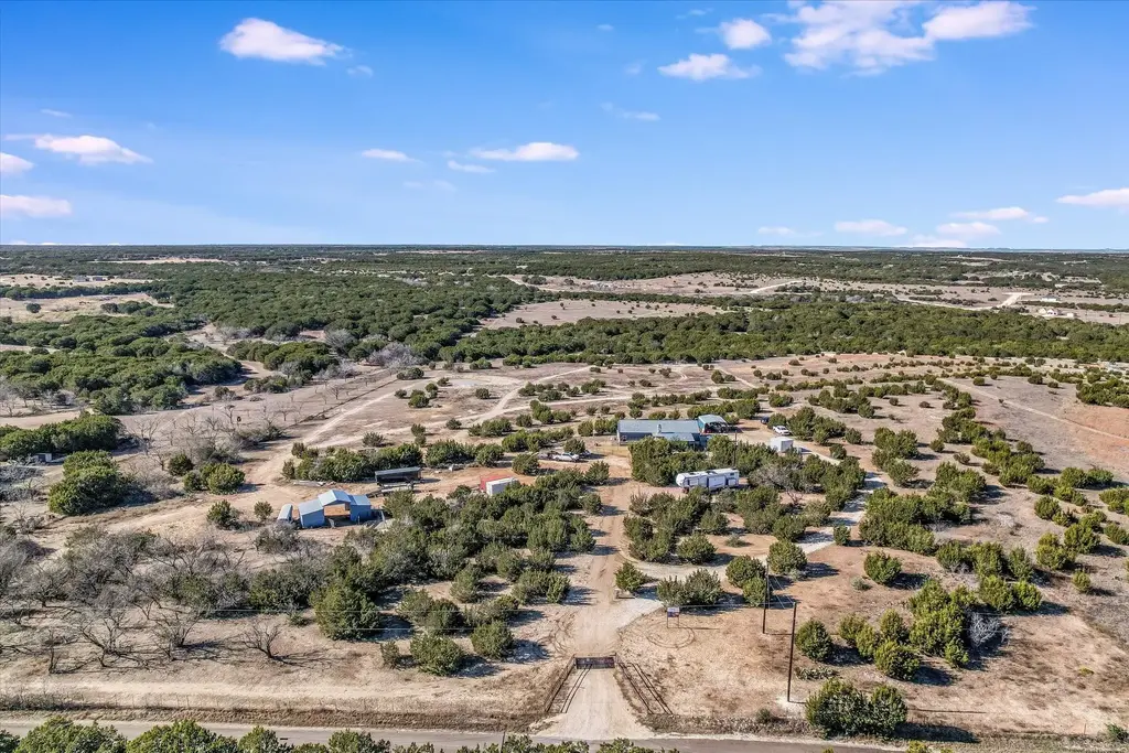5450 County Road 202, Lampasas
