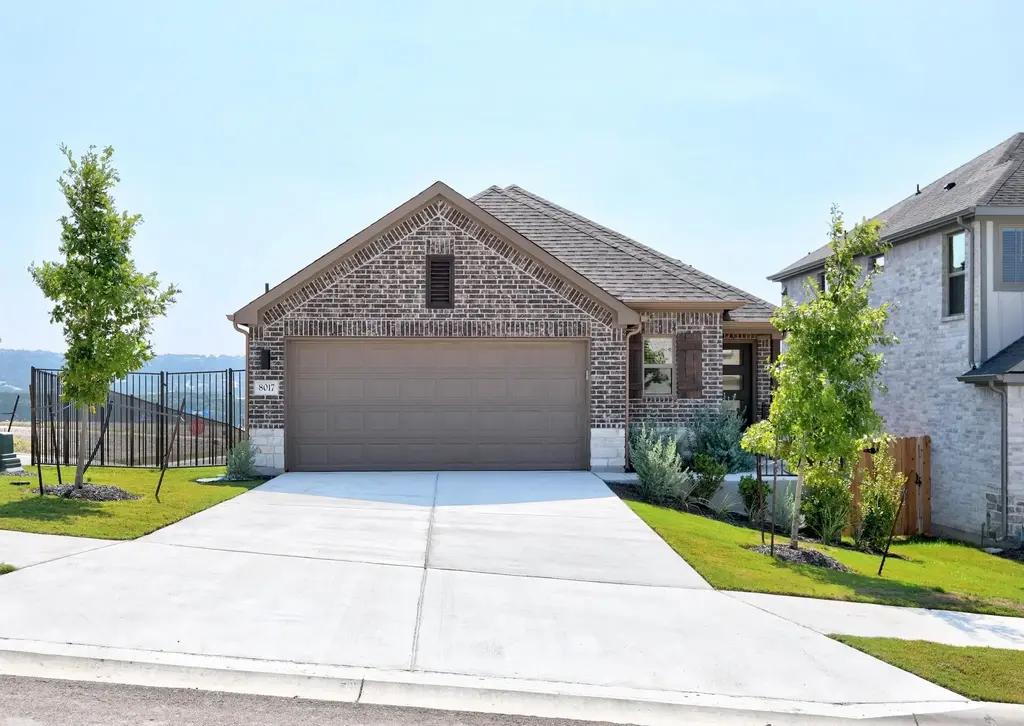 8017 Shining Flor Run, Lago Vista