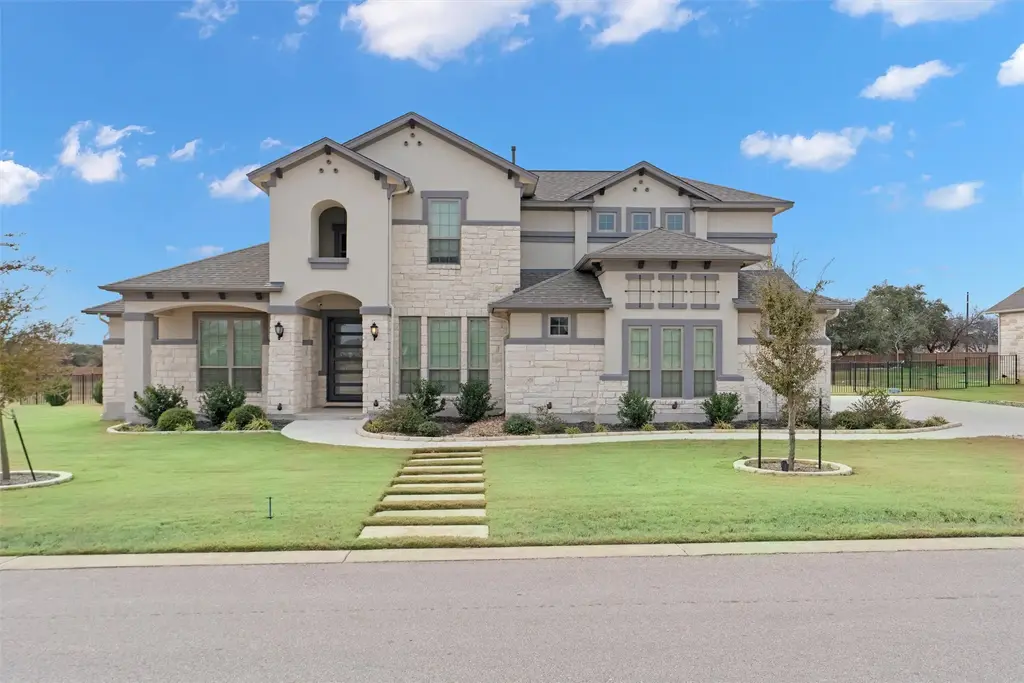 305 Miranda Way, Georgetown