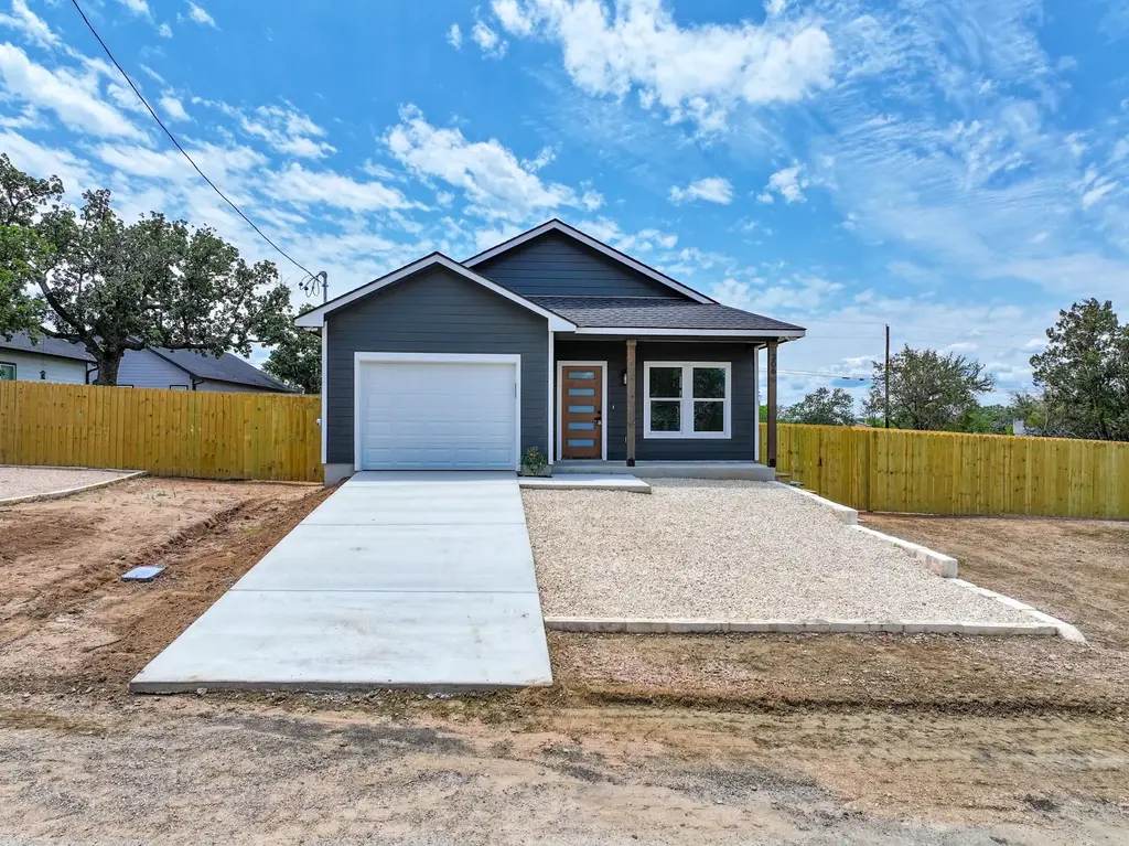 306 Hilldale Dr, Granite Shoals
