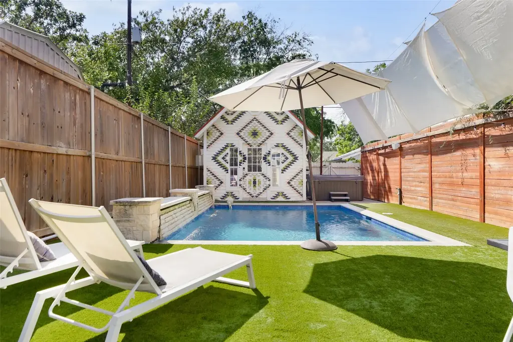 1504 Brackenridge St, Austin