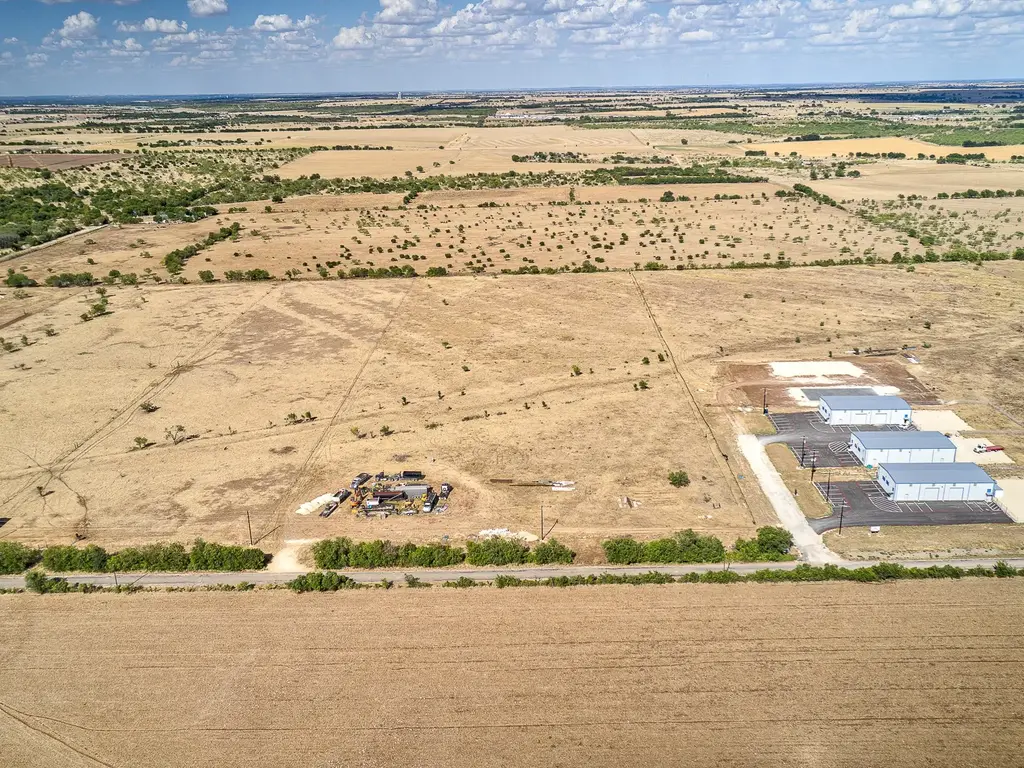 1050 County Road 308, Jarrell