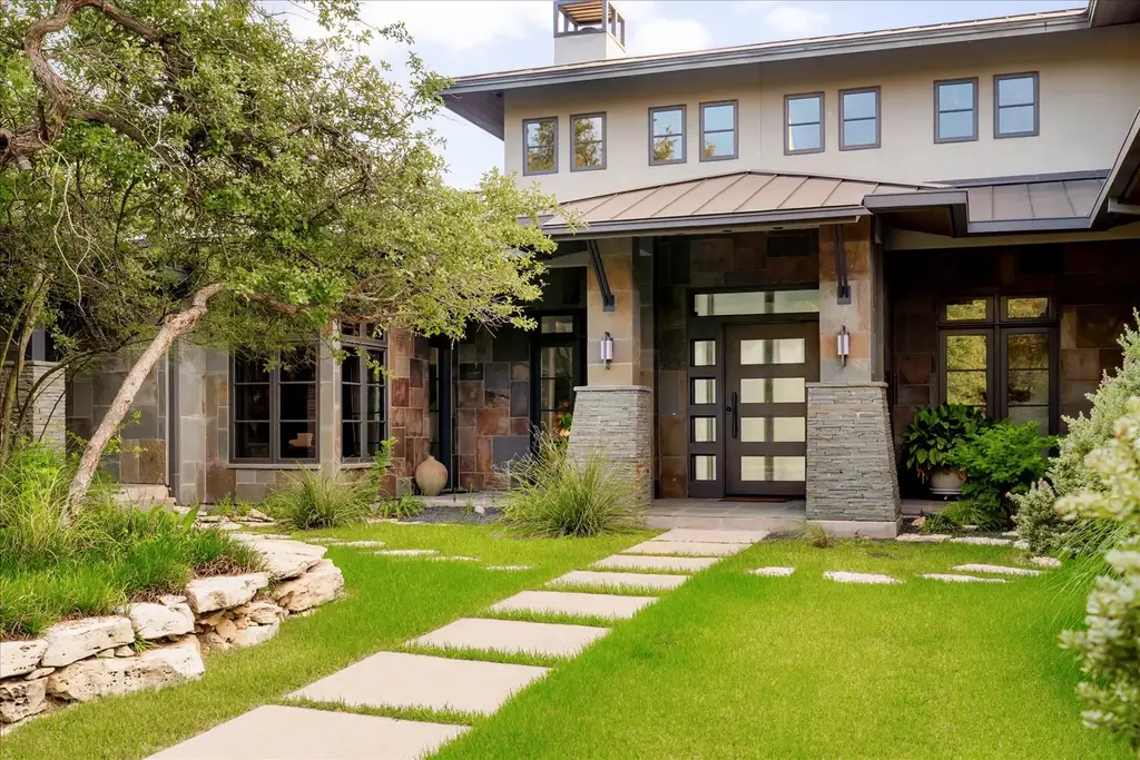 702 Crystal Mountain Dr, Austin