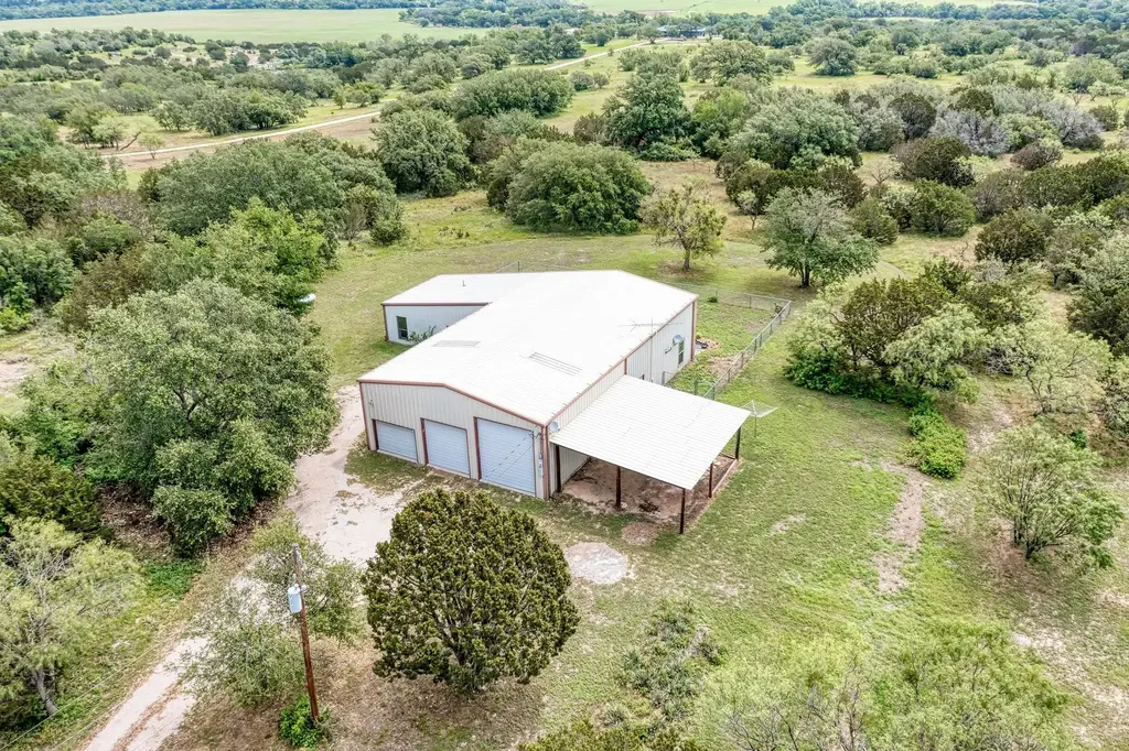 14852 U S Hwy 281, Lampasas