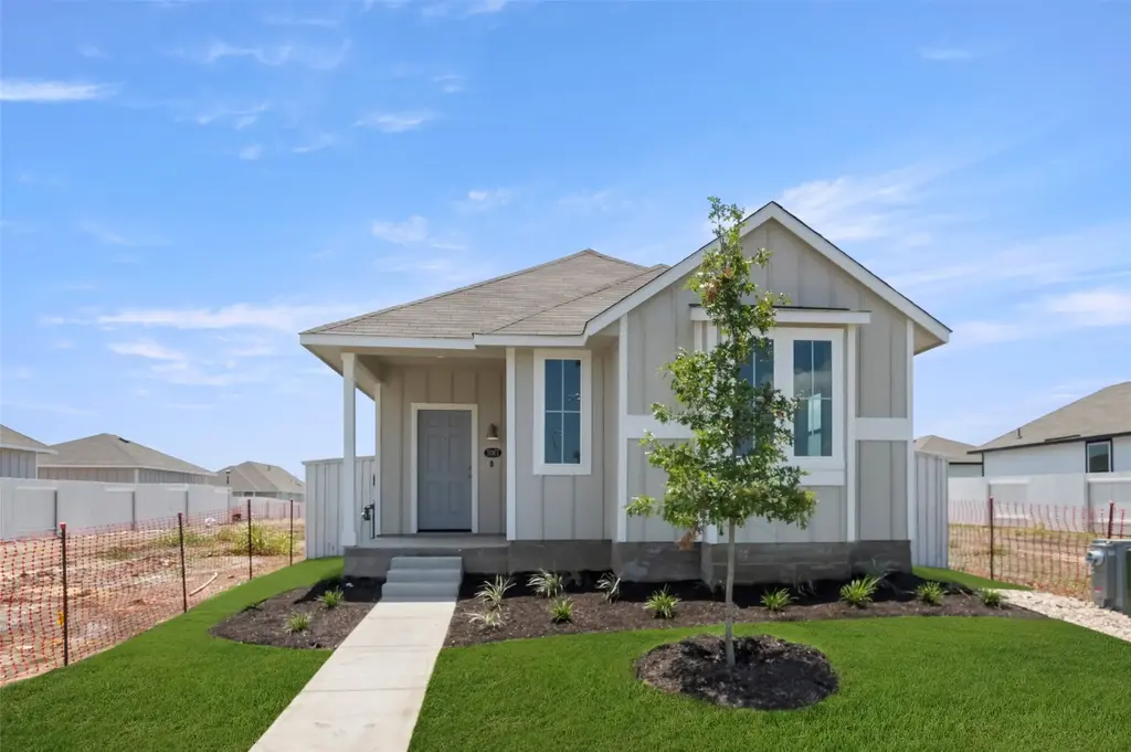 3067 Winding Creek Rd, Kyle