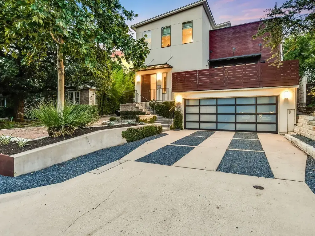 2312 W 8th St, Austin