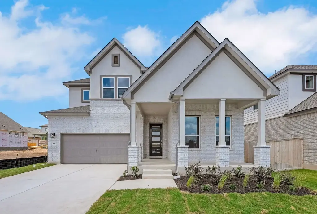 216 Crescent Heights Dr, Georgetown