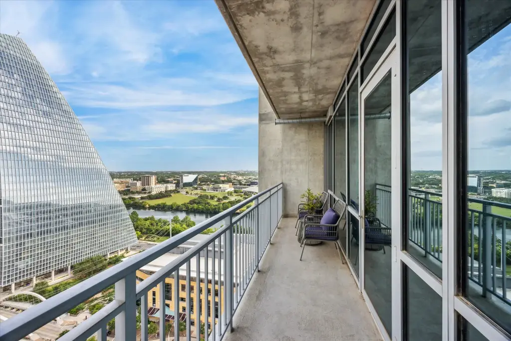 222 West Ave 2403, Austin