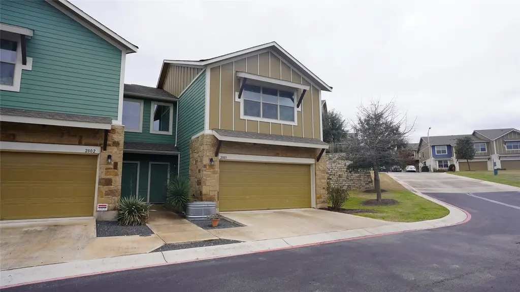 516 E Slaughter Ln 2803, Austin