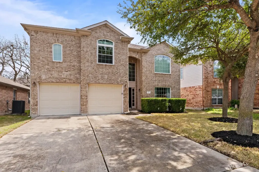 525 Golden Creek Dr, Round Rock