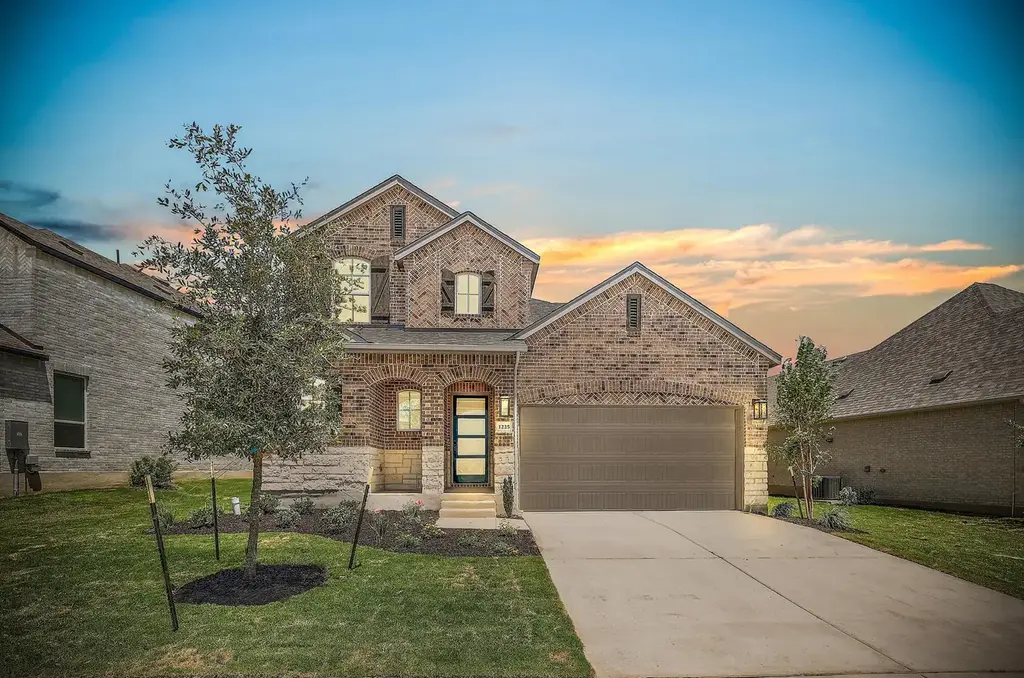 1225 Highcrest Dr, Georgetown