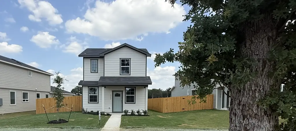 323 Puerto Plata Ave, Bastrop