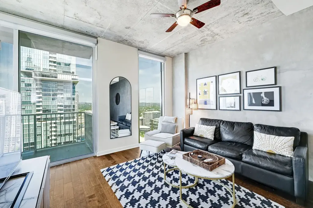 360 Nueces St 2808, Austin