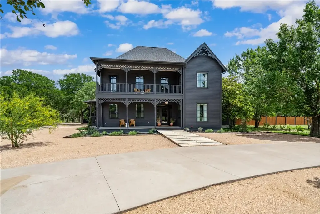 7601 Wells Trce, Manor