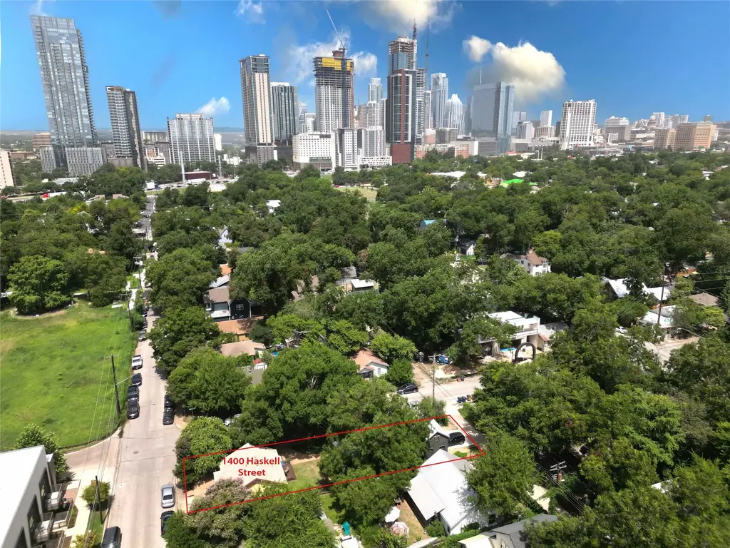 1400 Sw Haskell St A,b,c, Austin
