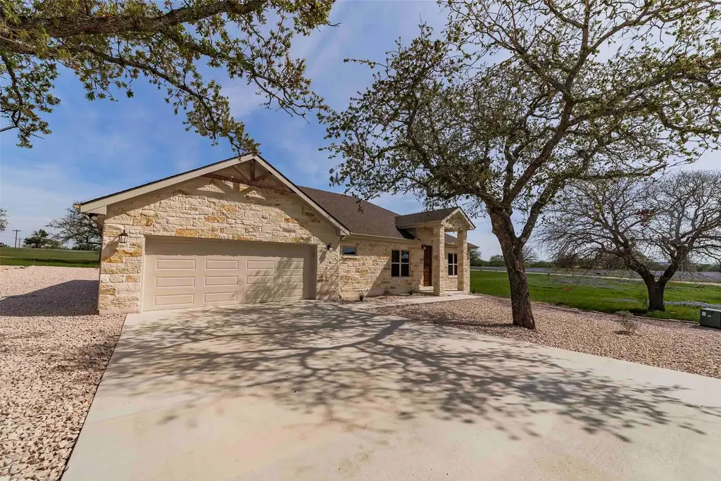 138 Friend's Wood Ave, Kingsland