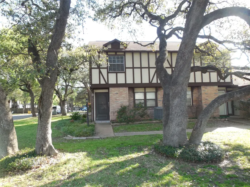 3501 Greystone Dr 3501, Austin