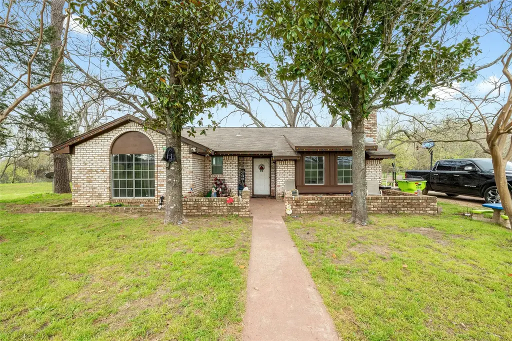 548 N Sh 95, Bastrop
