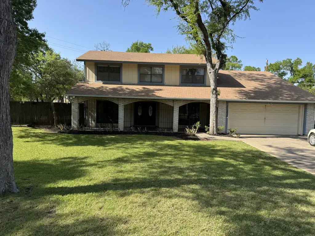 11202 Balcones Woods Cv, Austin