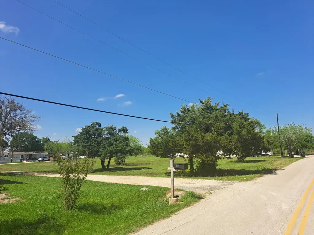 4000 Burch Dr, Del Valle