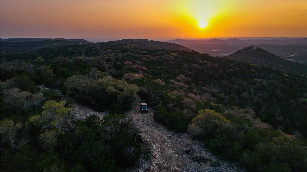 3939 Bear Springs Road, Pipe Creek