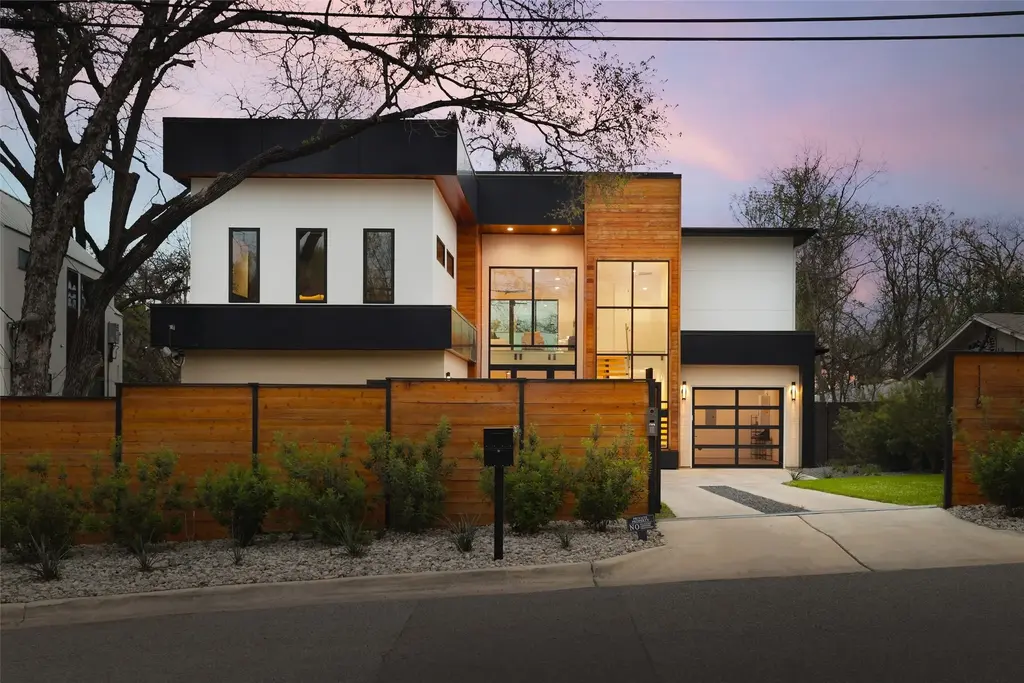 1118 Mariposa Dr, Austin