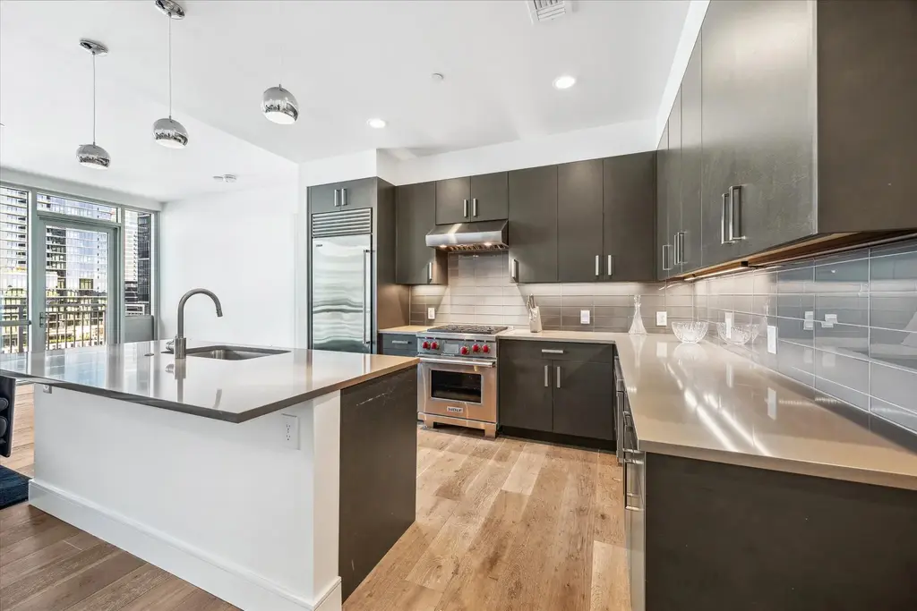 222 West Ave 1213, Austin
