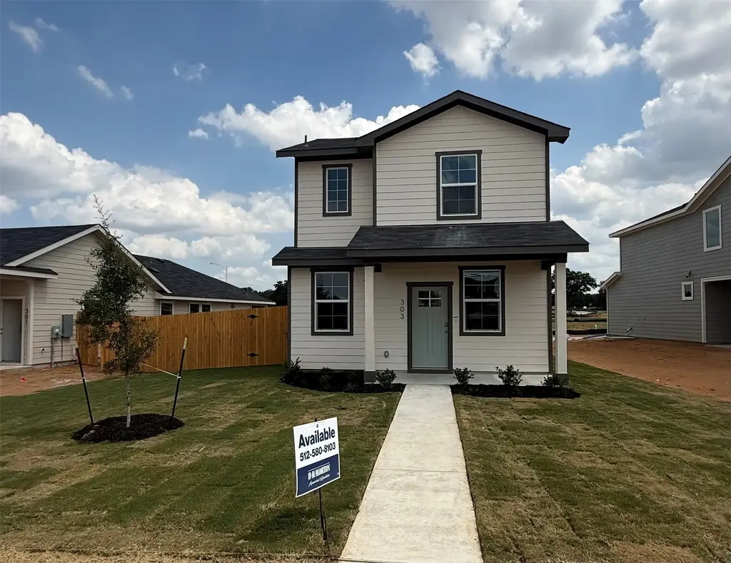 303 Puerto Plata Ave, Bastrop