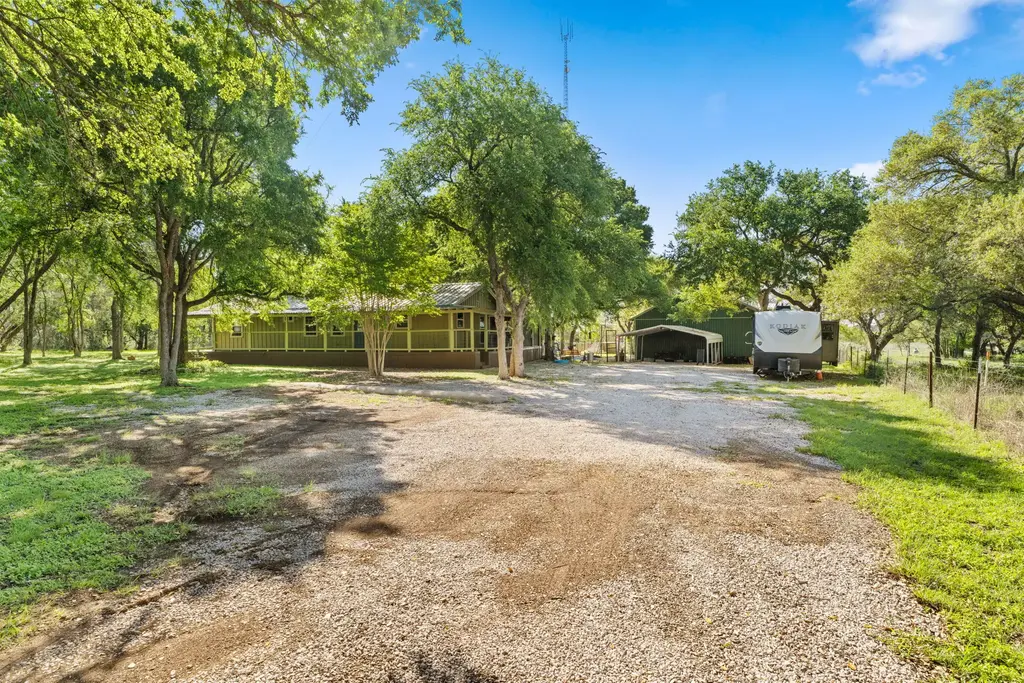 371 County Road 204, Liberty Hill