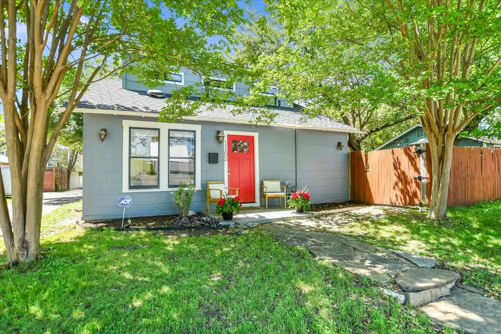 1105 W 43rd St, Austin