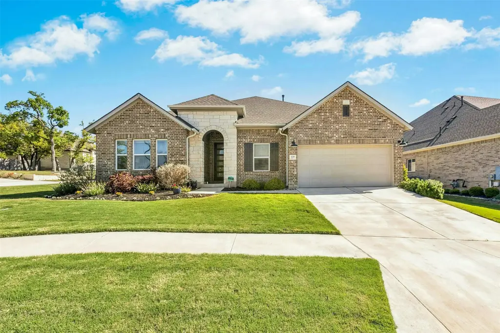 128 Mountain Lion Rd, Georgetown