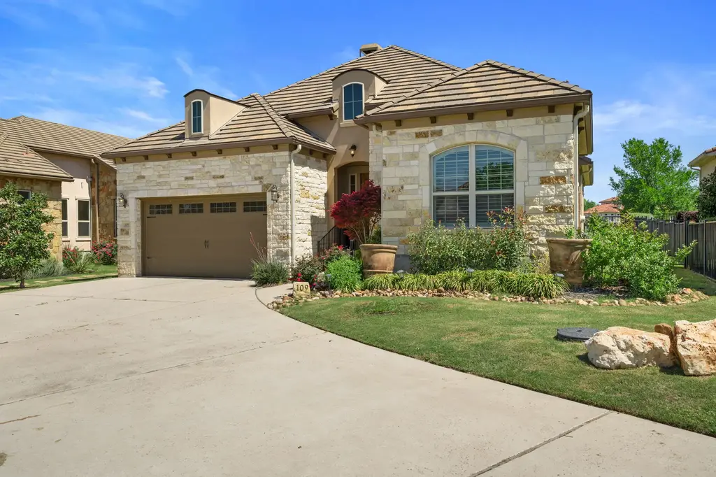 109 Grand Oaks Ln, Georgetown