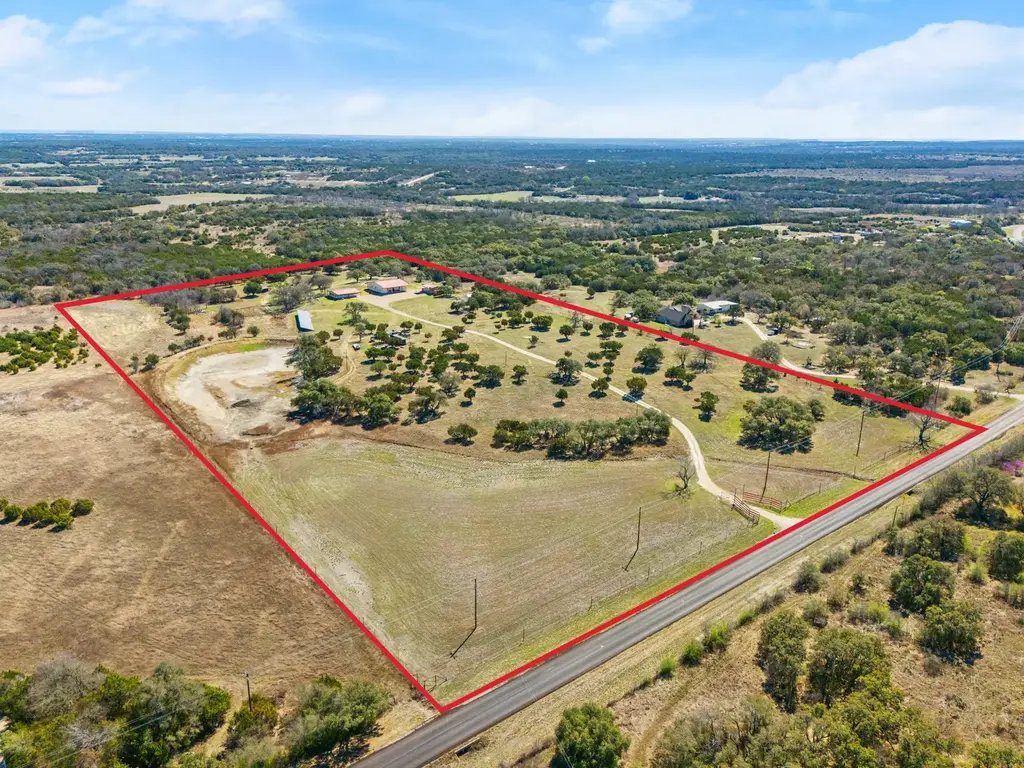 7651 West Fm-243, Bertram