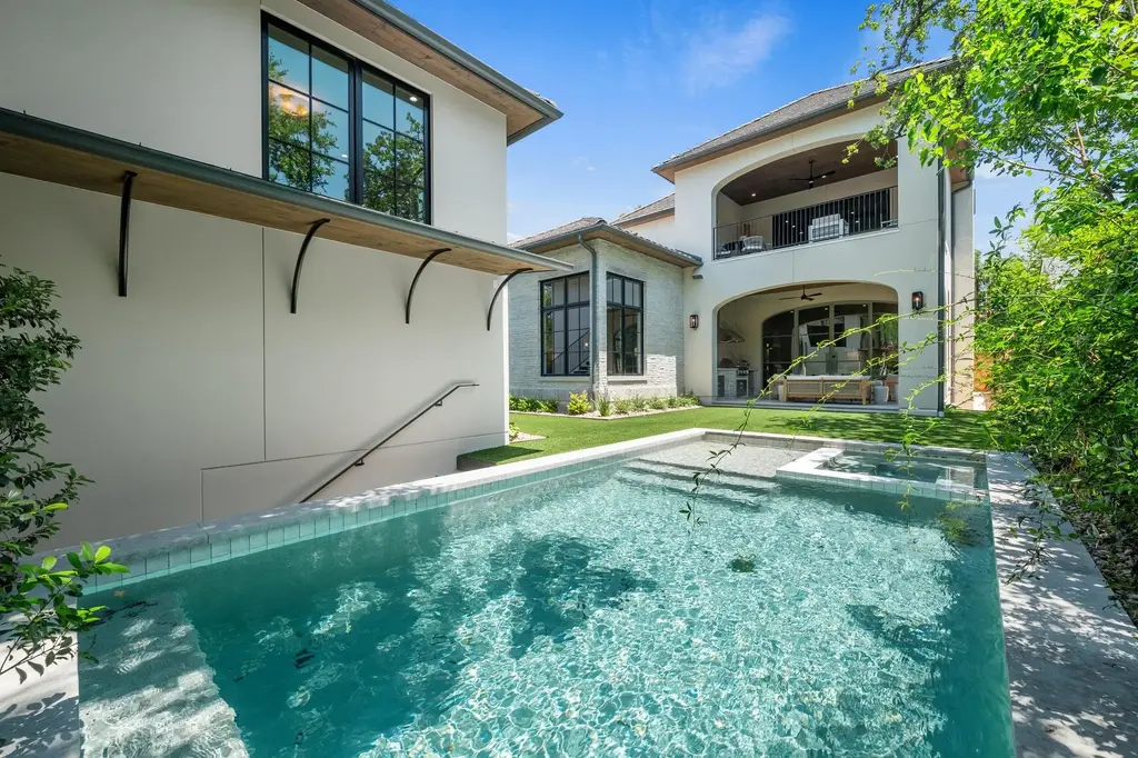 2307 Quarry Rd, Austin