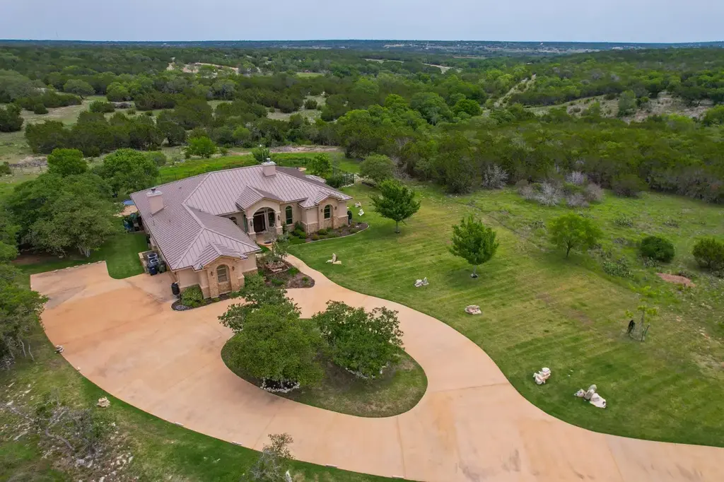 108 Oak Bend, Burnet