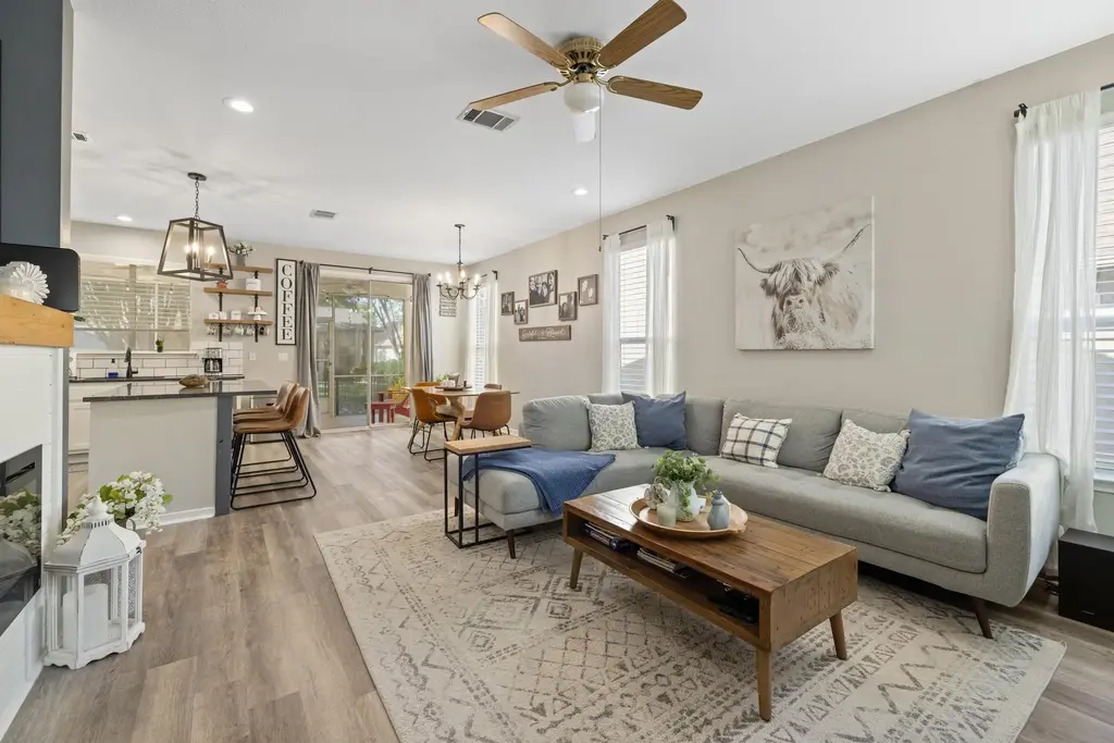 116 Buttercup Trl, Georgetown