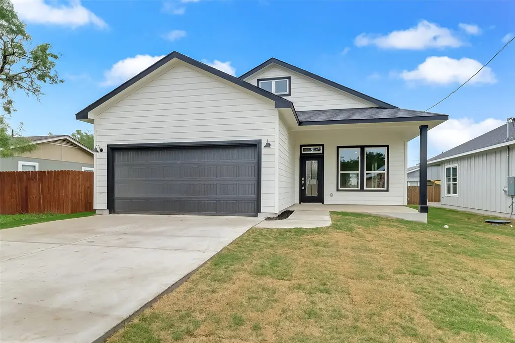 650 Aspen Ln, Cottonwood Shores