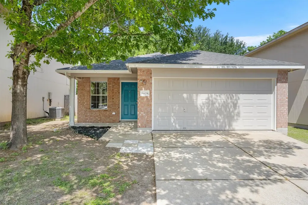 8608 Dittmar Oaks Dr, Austin