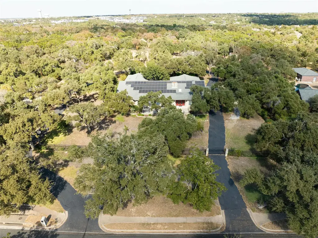 11406 Boulder Ln, Austin