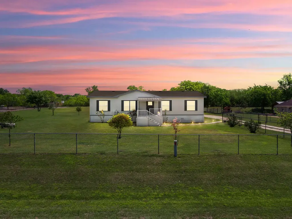 283 Fm 671, Lockhart
