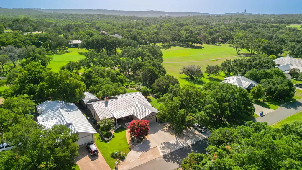25 Doolittle Dr, Wimberley