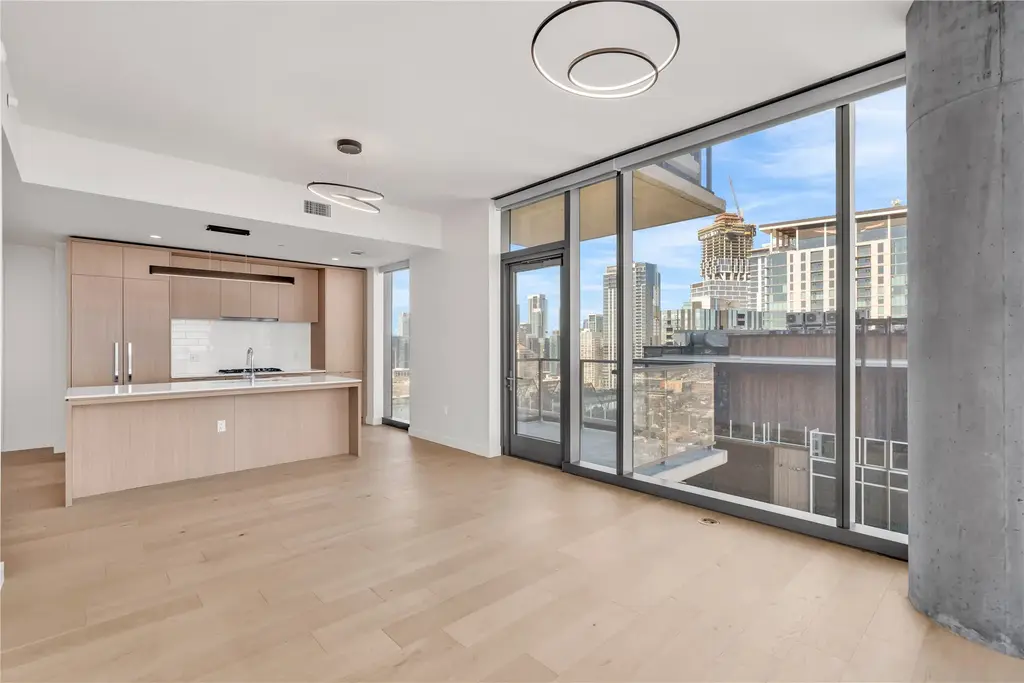 44 East Ave 3107, Austin