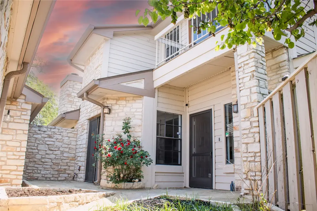 2201 Lakeway Blvd 2, Lakeway